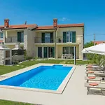 Clara With Private Pool Villa