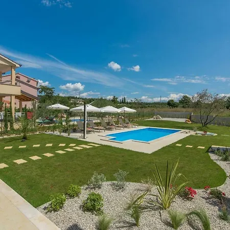 Villa Clara With Private Pool