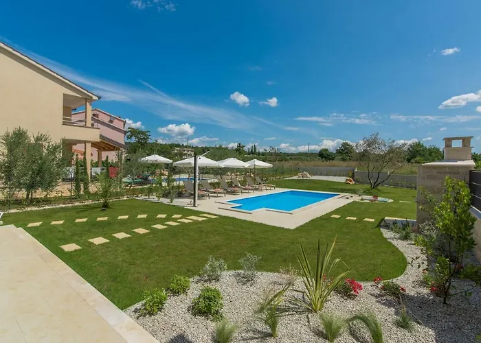 빌라 Clara With Private Pool