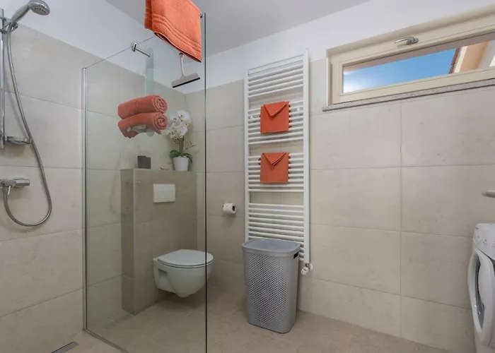 Clara With Private Pool